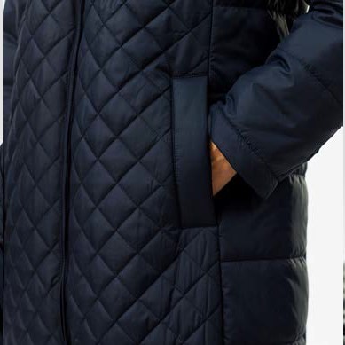 Приталенное  облегченное пальто иссиня-черного цвета Barina Maritta