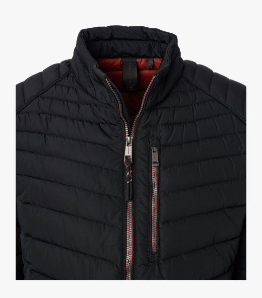 Спортивная куртка черного цвета CasaModa