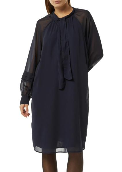 Романтичное платье темно-синего цвета из шифона Comma