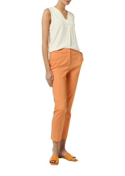 Блуза без рукава с V-вырезом Comma