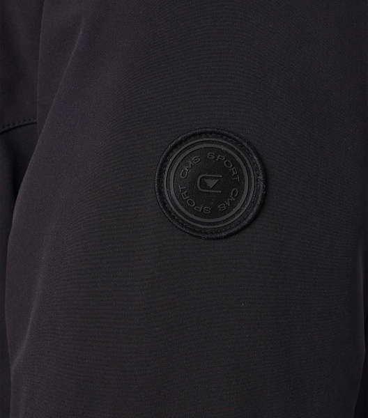 Функциональная куртка с капюшоном CasaModa