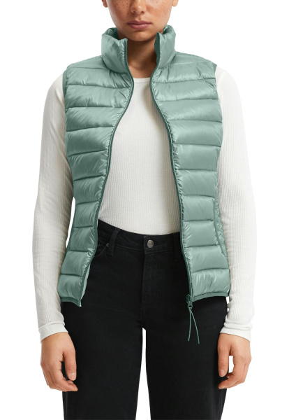 Стеганый жилет бирюзового цвета QS by S.Oliver