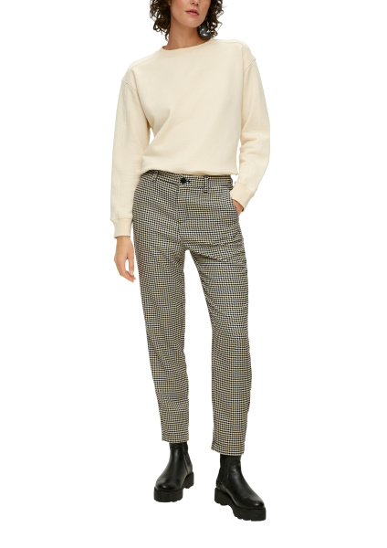 Брюки-морковки в мелкую гусиную лапку S.Oliver