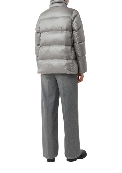 Мерцающий пуховик с воротником-стойкой серого цвета Comma