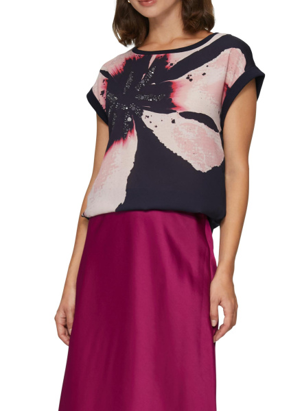 Блуза-футболка с коротким рукавом с акцентным цветком S.Oliver