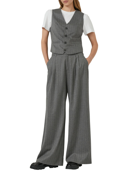 Жилет на легкой подкладке облегающего кроя в тонкую полоску S.Oliver