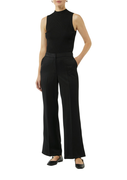 Черные брюки из тонкой струящейся ткани Comma