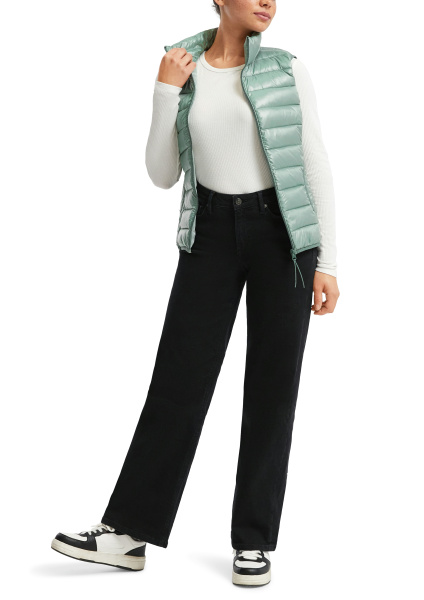 Стеганый жилет бирюзового цвета QS by S.Oliver