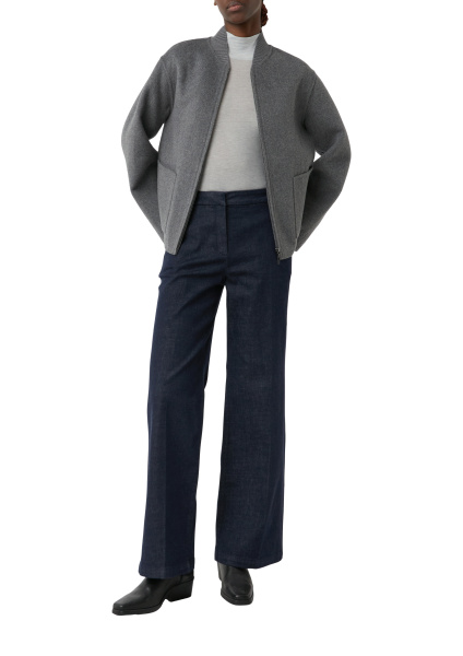 Джинсы чистого темно-синего цвета Comma 