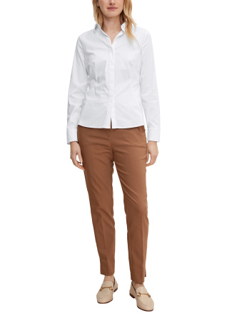 Белая классическая блуза Comma