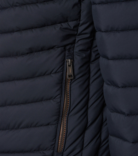 Спортивная куртка темно-синего цвета CasaModa