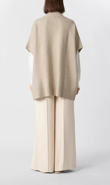 Пончо с застежкой на пуговицу Comma