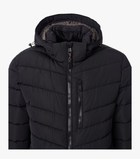 Зимняя куртка с капюшоном CasaModa